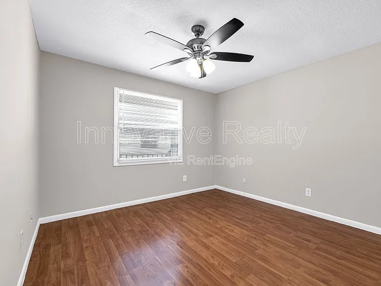 5111 Curry Ford Rd #4 — Photo 8