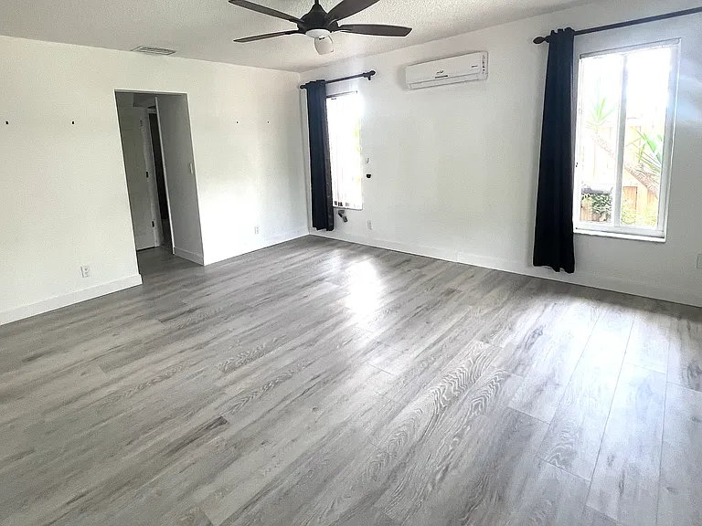 5701 NE 22nd Way — Photo 11