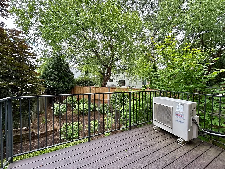 Edy Road Townhomes — Photo 15