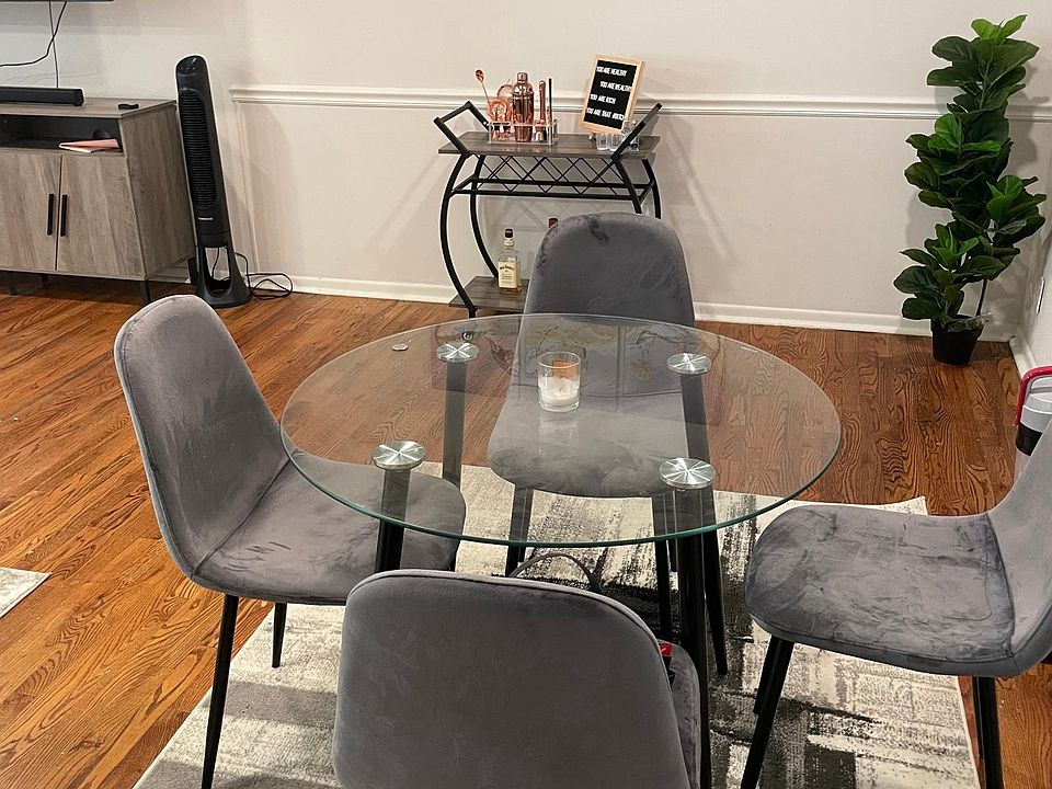 1st image of 2865 Torreya Way SE