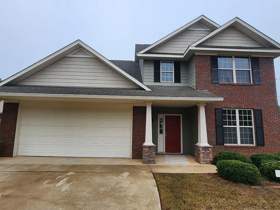 4525 Village Ct