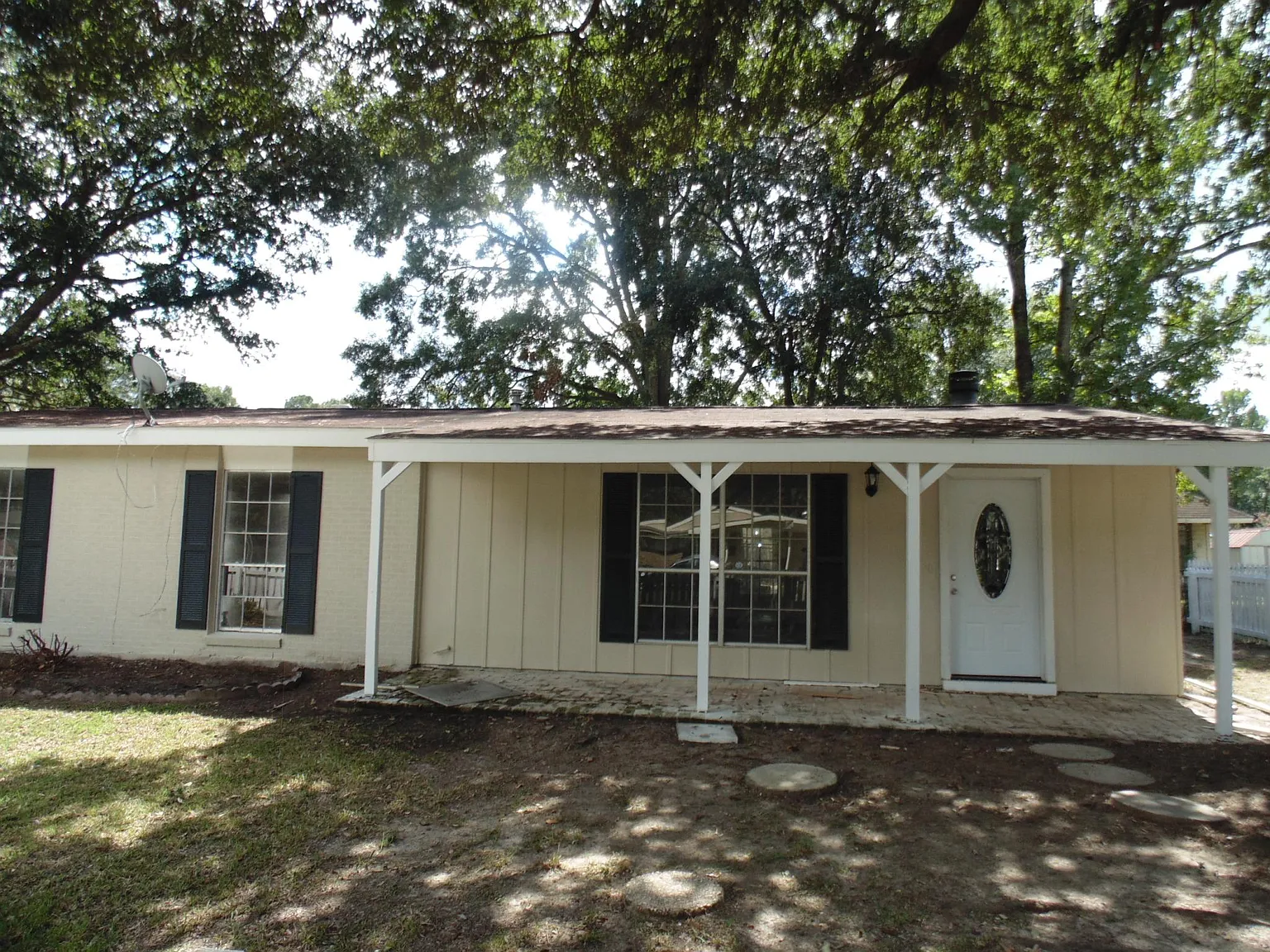 3 bed, 1658 sqft, $1,200 — Photo 1