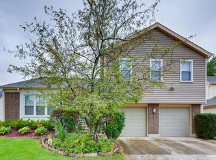 15 Sunridge Ln, Buffalo Grove, IL 60089