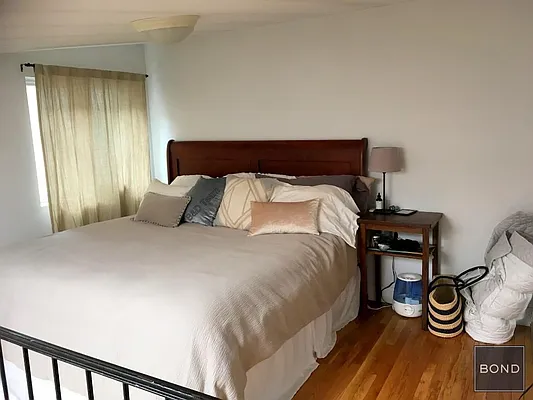 Rented by Bond New York | media 14