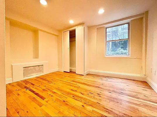 Rented by Century 21 Premier  | media 6