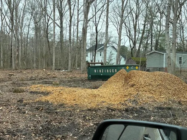 451 Buttercup St, Monroeville, NJ 08343