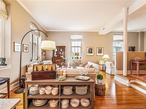 5th image of 25 Orchard St APT 4