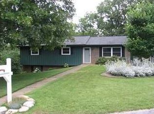 5204 Mountain Wood Ln, Hixson, TN 37343