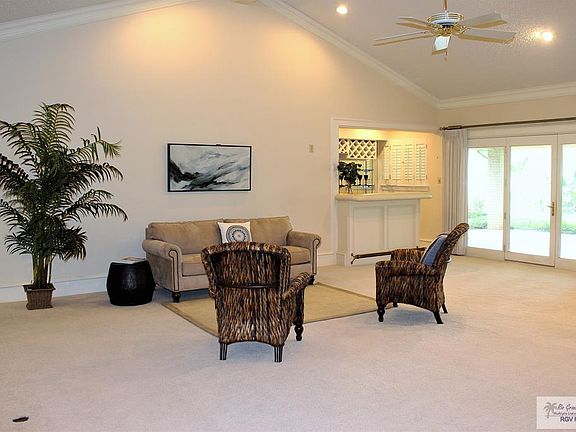 4th image of 1509 Palm Valley Dr E