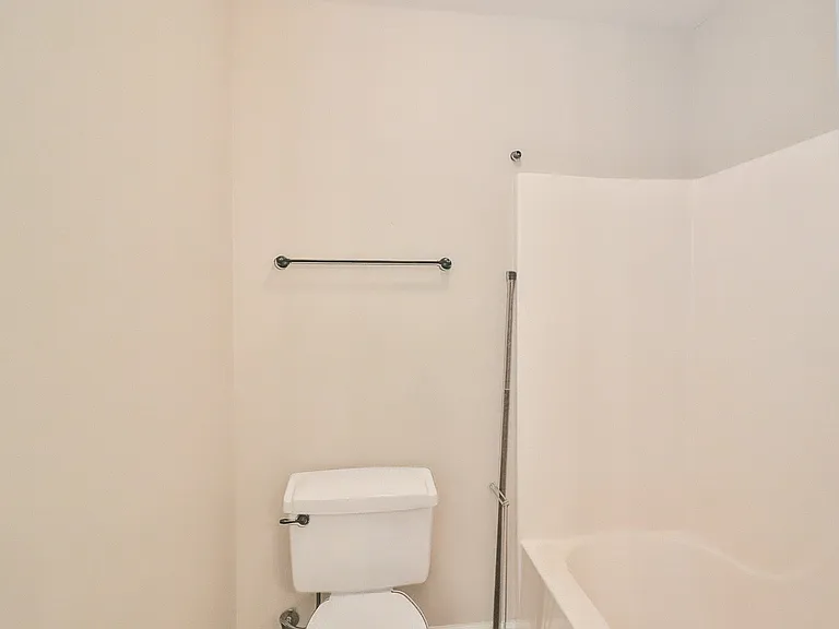 1914 Sandbrook Dr — Photo 25