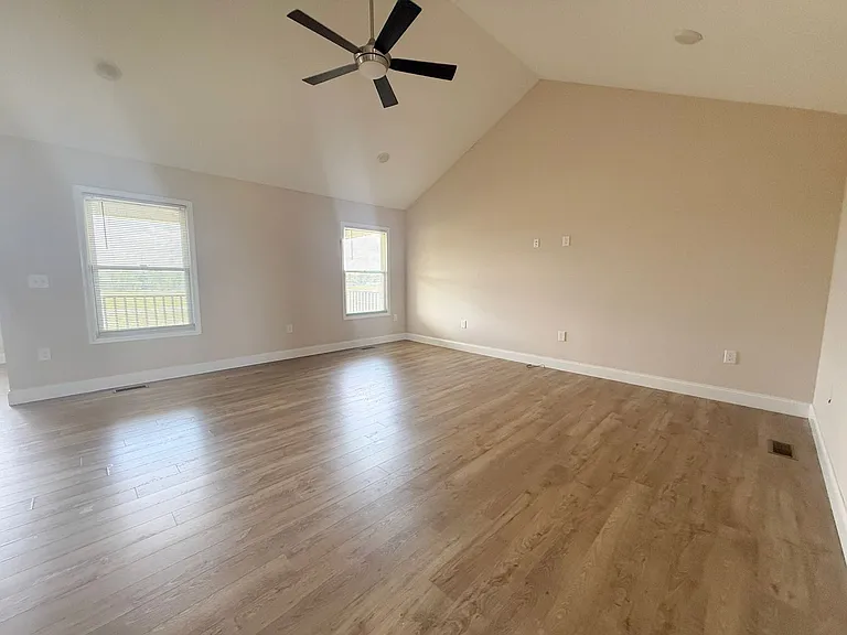 2731 Cook Rd — Photo 4