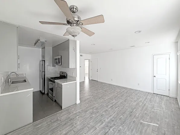 11140 Camarillo St APT 6, North Hollywood, CA 91602