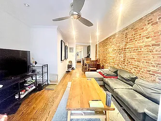 Rented by Century 21 Premier 