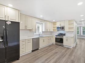 2939 N Hamlin Ave, Chicago, IL