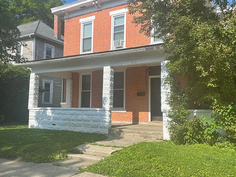 210 N Union St #B — Photo 1
