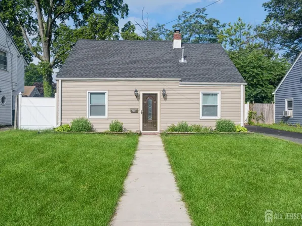 208 Penn Ave, Edison, NJ 08817