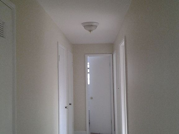 3rd image of 20411 Randolph Pkwy APT B8