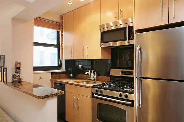 Rented by Corcoran | media 19