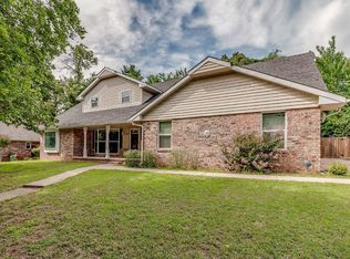 1305 Ridgecrest Rd, Edmond, OK 73013