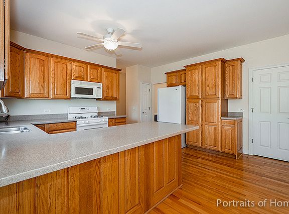 5th image of 1197 Foxglove Dr