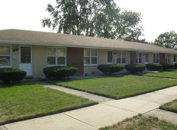 2nd image of 2924 Clough Ave #30