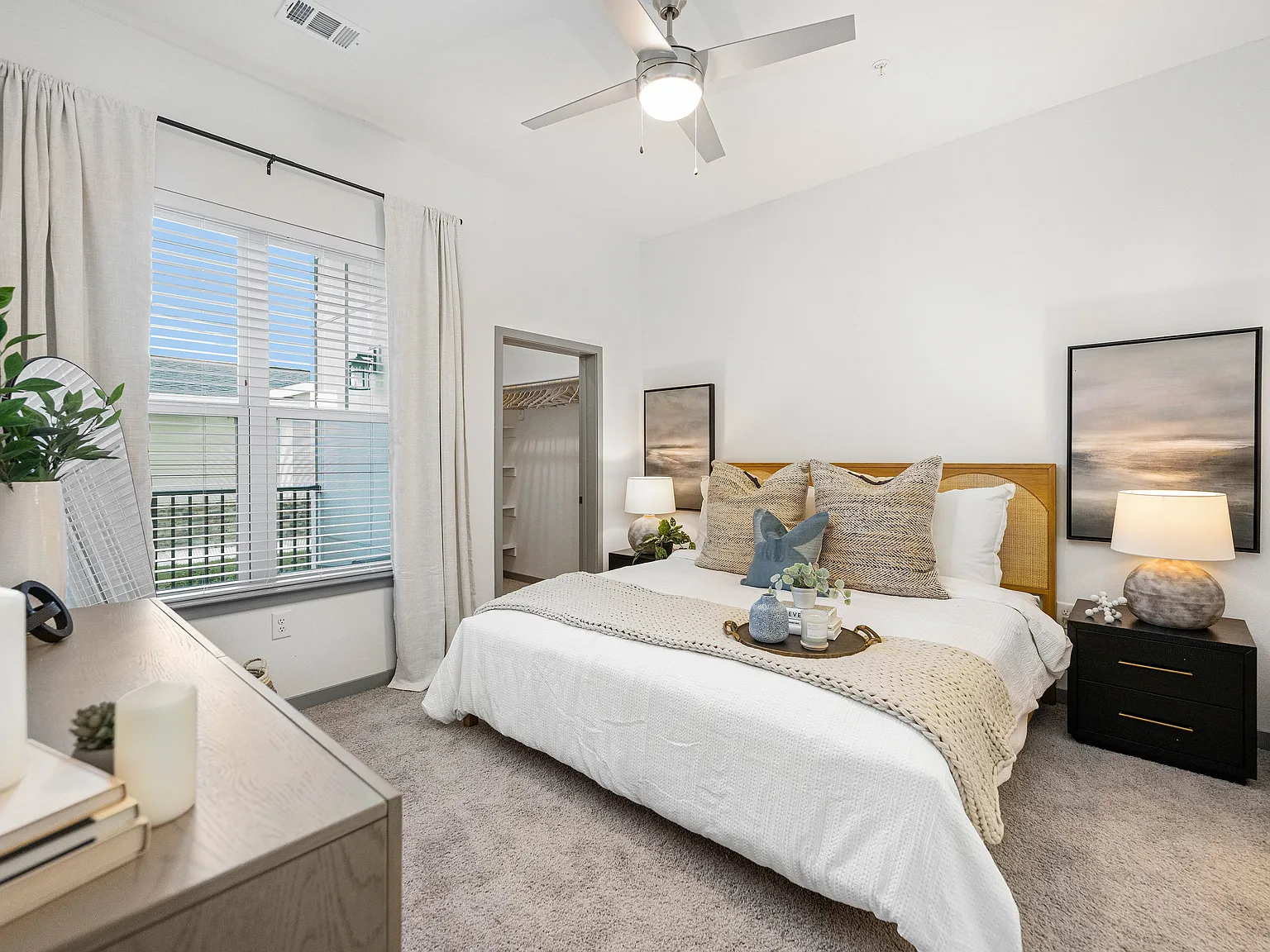 Ebbtide Villas and Flats — Photo 4