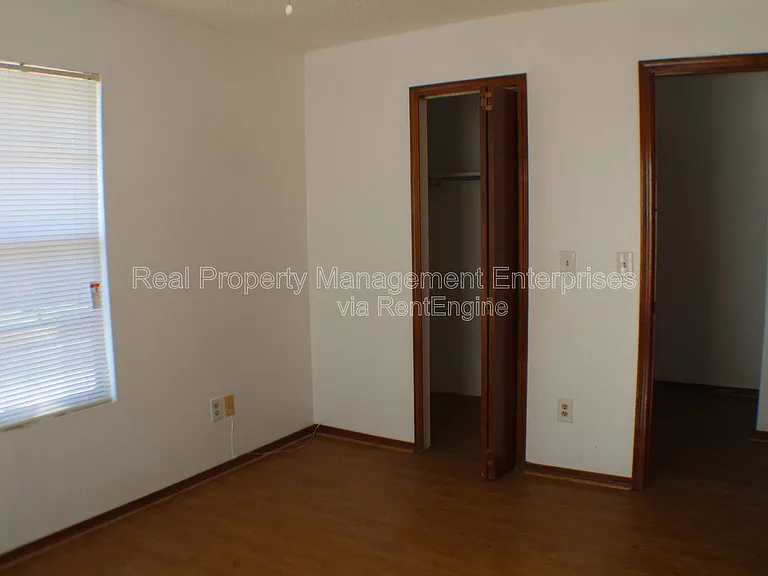 4714 Creek Ct — Photo 8