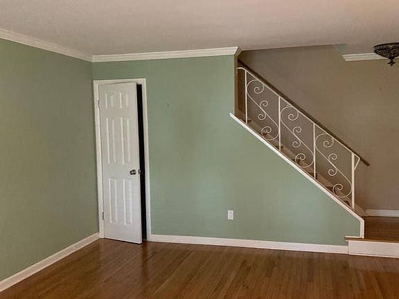 4th image of 1066 Harbour Dr