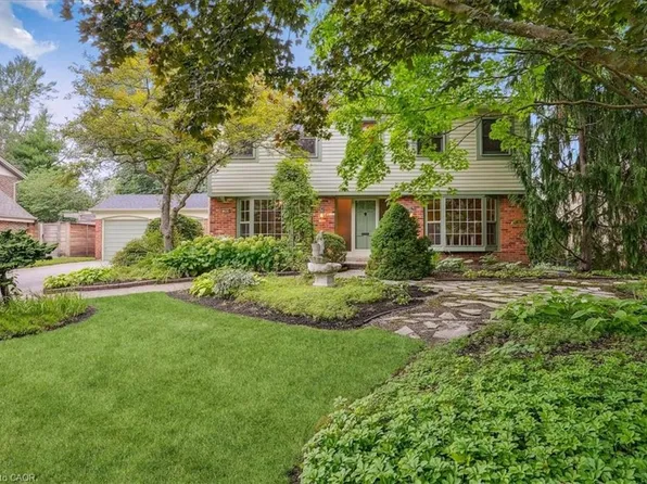 247 Beechfield Rd, Oakville, ON L6J 5H9