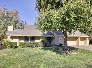 2060 Quartz Hill Pl, Gold River, CA 95670