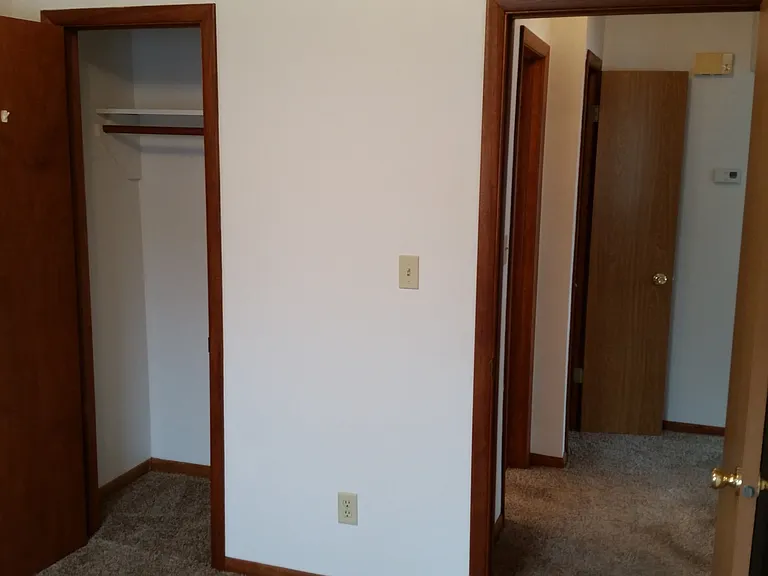 Cedar Crest Dr 321 - 8 — Photo 13