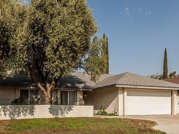 2nd image of 3278 Edgemont Ct