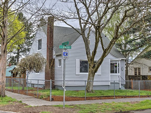 2nd image of 900 E 35th St