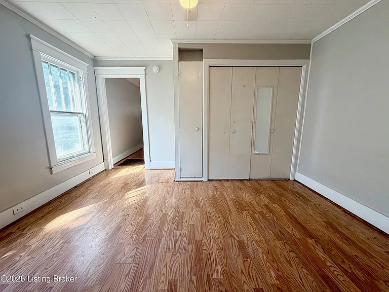 2057 May Ave — Photo 4