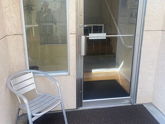 5th image of 2219 NW 59th St #202-A