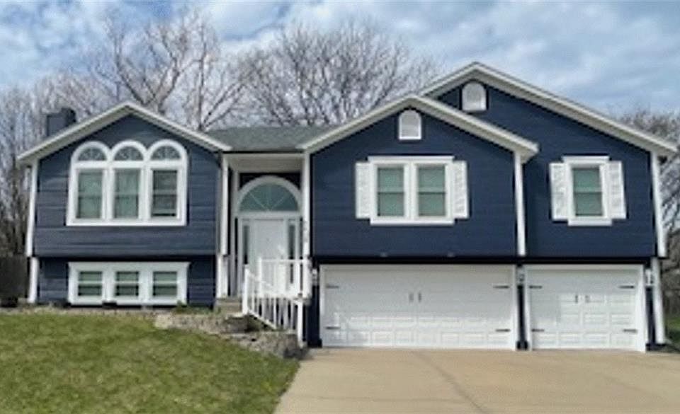 1st image of 4432 SW Rivulet Dr