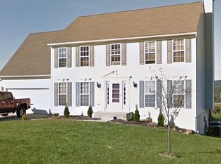 286 Courtney Ct, Spring Grove, PA 17362