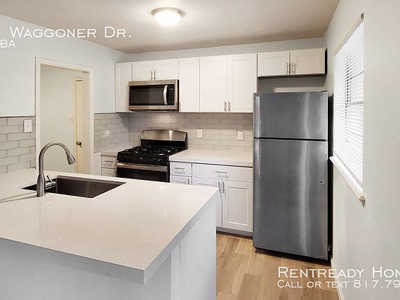 3rd image of 1411 Waggoner Dr