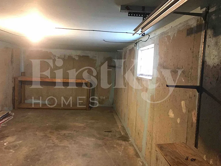 5994 Waldway Ln — Photo 32