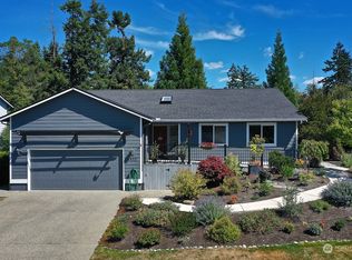 4953 Spinnaker Dr, Freeland, WA 98249