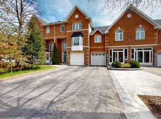 102 Royal Chapin Cres, Richmond Hill, ON L4S 2A8