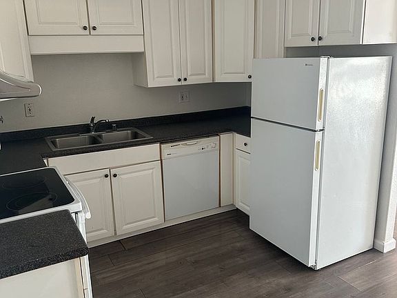 4th image of 1141 43rd Ave APT 7