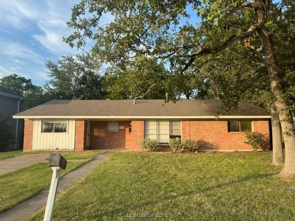 3909 Aspen St, Bryan, TX 77801