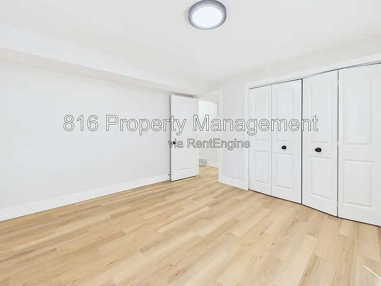 9524 Manning Ave — Photo 25