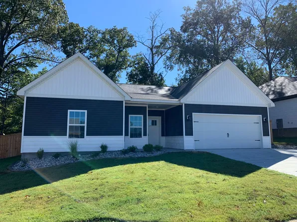 2925 Gillis Dr, Benton, AR 72015
