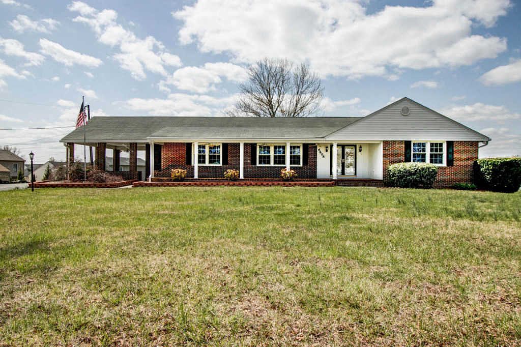 6808 Wood Haven Rd, Roanoke, VA 24019 Zillow