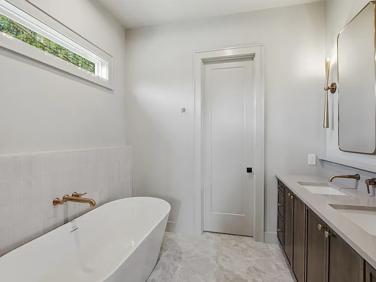 731B Croley Dr — Photo 32