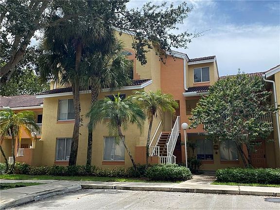 5th image of 919 Coral Club Dr #919