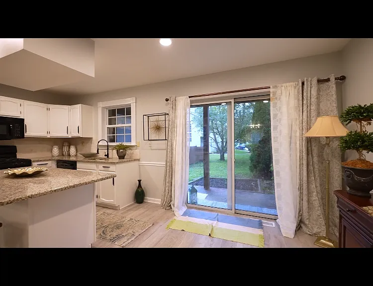 110 Magnolia Ct — Photo 7