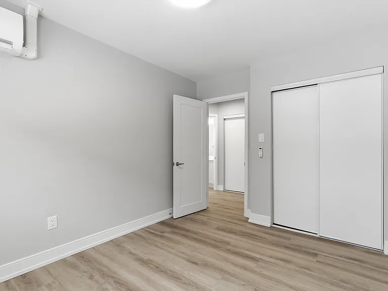 20 Weichel St — Photo 14
